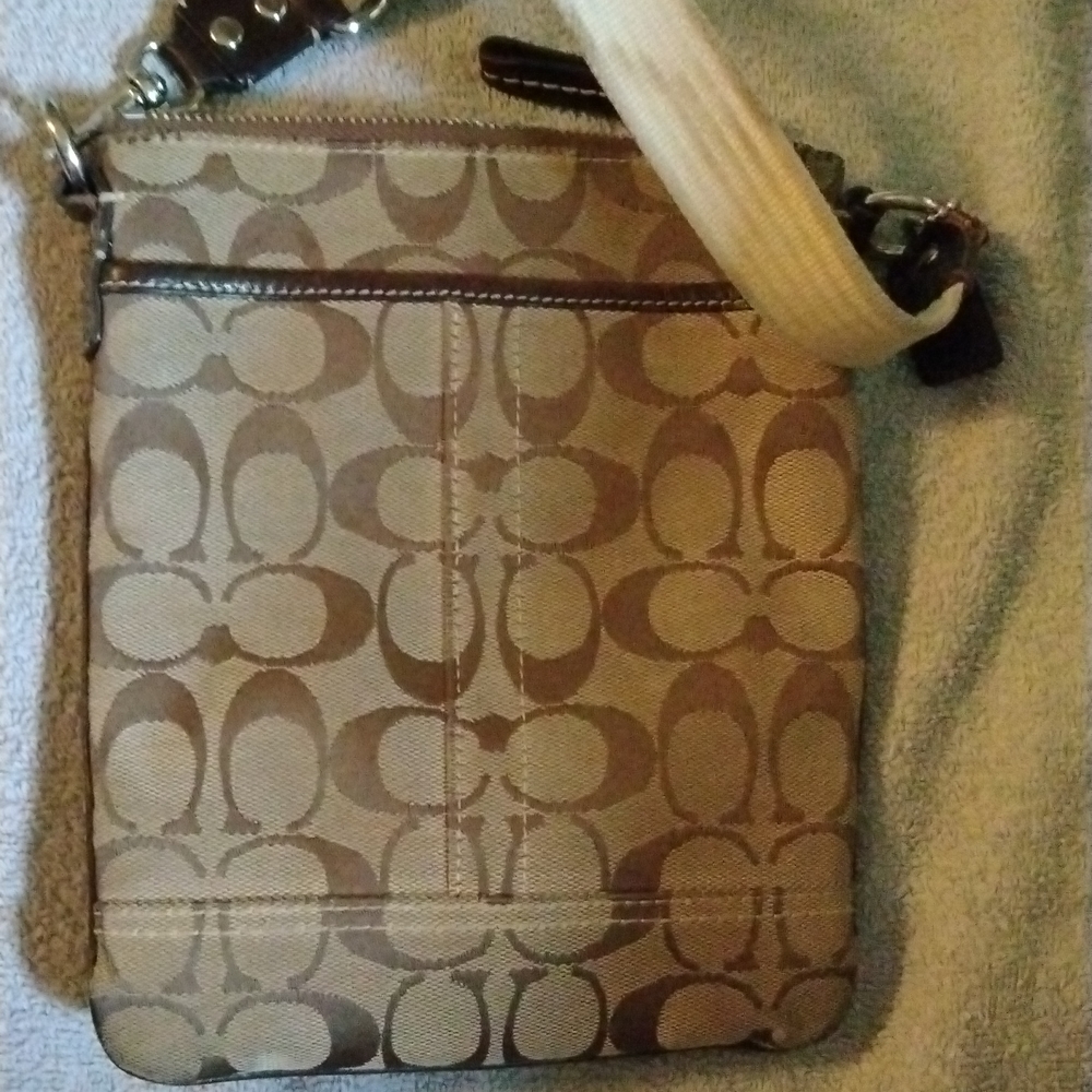 Coach handbag - Picture 2 of 11
